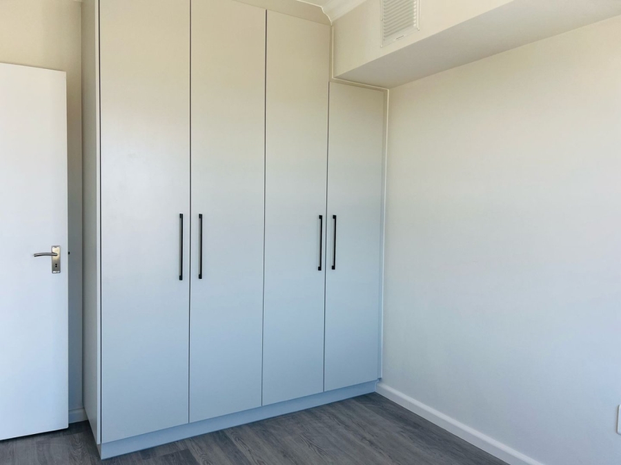1 Bedroom Property for Sale in Table View Western Cape